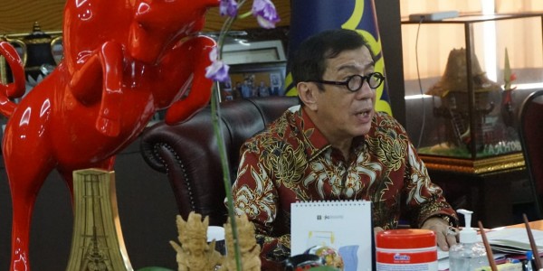 Menkumham: Tenaga Kerja Asing Tak Lagi Bisa Masuk Indonesia