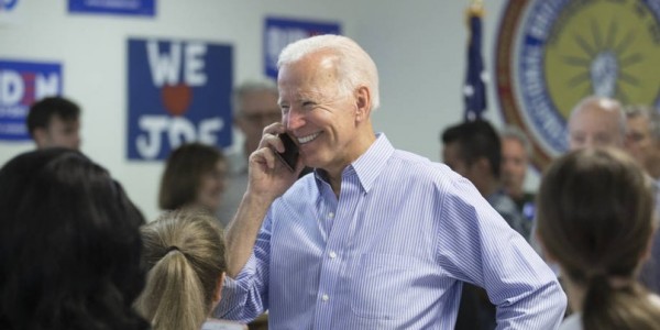Snowden Sebut Ada Kemungkinan HP Biden Diretas Spyware Israel