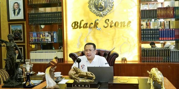 Di MUNAS ke-2 Majelis Umat Kristen Indonesia Bamsoet Ajak Masyarakat Untuk Ini
