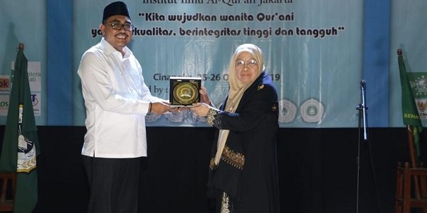 Rektor IIQ Prof Huzaemah Wafat, Gus Jazil: Beliau Teladan Para Ulama Perempuan Indonesia 