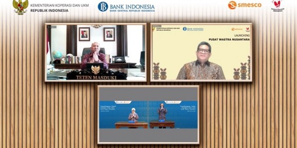 Menteri Teten Ingin Pasar Wastra Nusantara Diperluas 