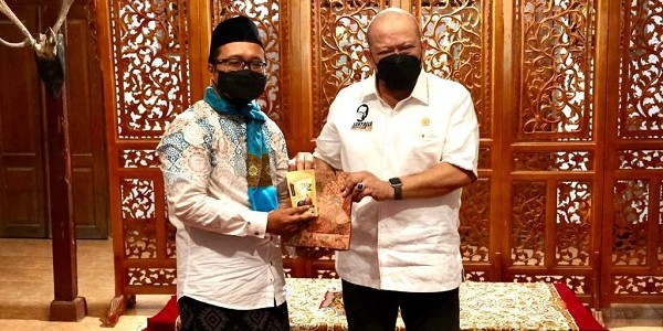 La Nyalla Apresiasi PP Ar-Rohman Berdayakan Masyarakat di Masa Pandemi