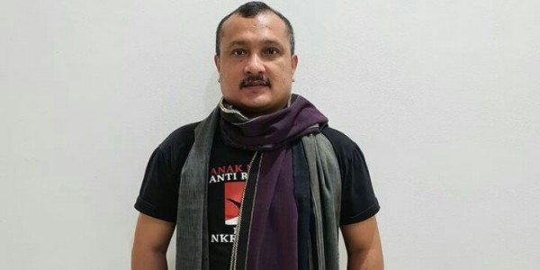 Politisi Ucapkan Selamat ke Greysia/Apriyani dengan Lambang Partai, Ferdinand: Tamak dan Culas