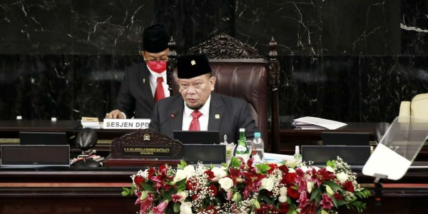 Dikumandangkan Ketua DPD RI, Penggalan Lirik Lagu Iwan Fals Warnai Sidang Bersama DPR dan DPD