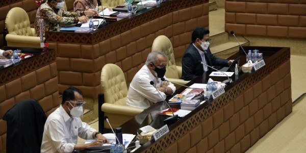 Komisi V Raker Dengan Menteri PUPR, Menteri PDTT dan Menhub