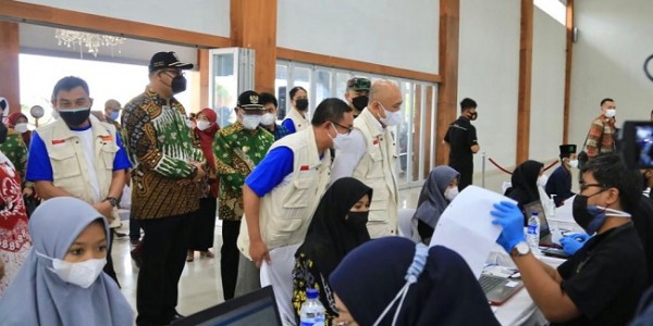 LPDB Bersama BMT Beringharjo Gelar Vaksinasi Massal Bagi Seribu Pelaku UMKM 