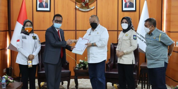 Audiensi dengan Perpemindo, Ketua DPD RI Undang Menaker Cari Solusi Pekerja Migran