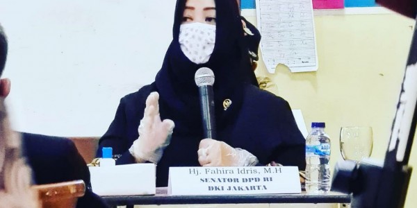 Fahira Idris Minta Wali Murid dan Guru Pastikan Siswa Pakai Masker yang Benar