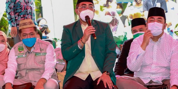 Kunjungi Korban Kebakaran Kebon Kosong, Gus Jazil: Pemerintah Harus Memikirkan Masa Depan Mereka