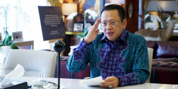 Universitas Terbuka Pionir Inovasi Pendidikan Jarak Jauh