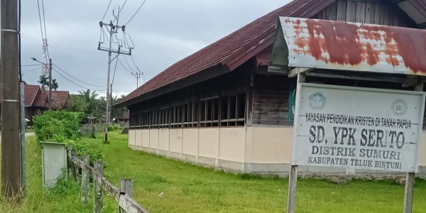Sekolah Ring I di LNG Tangguh Rusak Parah, Filep Pertanyakan Kontribusi Perusahaan