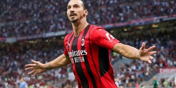 Ibrahimovic Comeback dari Cedera, AC Milan Kalahkan Lazio 2-0