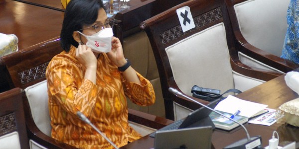 Menkeu Raker Dengan Komisi XI DPR