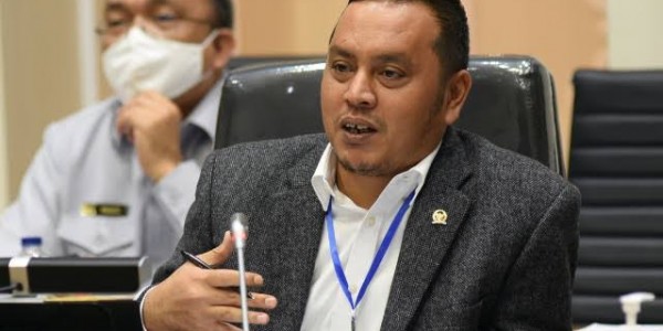 NasDem: Rupiah Jadi Transaksi Perdagangan Internasional Harus Didukung