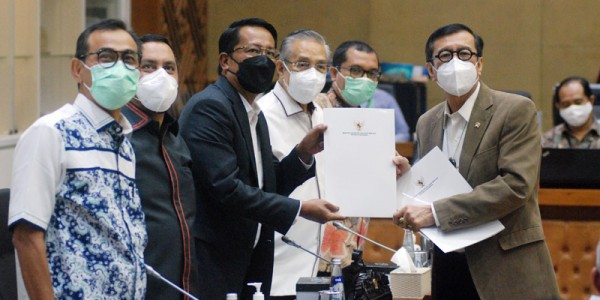 Badan Legislasi Raker Dengan Menkum Ham Bahas Evaluasi Prolegnas Prioritas RUU Tahun 2021