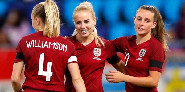 Menang 10-0, England Women Permalukan Luksemburg Women  