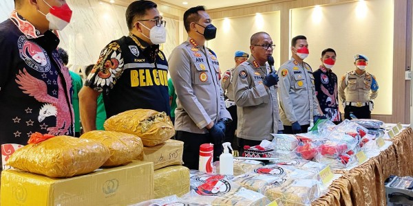 Polres Jakbar Ungkap Pabrik Sabu dan Jaringan Pengedar Narkoba Lintas Provinsi