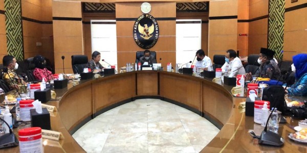 Perjuangkan Syaikhona Cholil Jadi Pahlawan Nasional, NasDem Temui Menkopolhukam