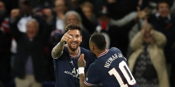 PSG Bungkam Manchester City 2-0, Messi Cetak Gol Perdana