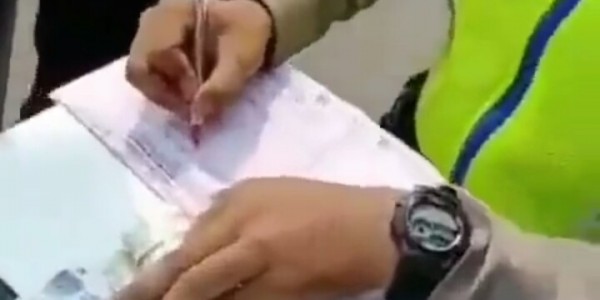 Anggotanya Salah Tilang, Dirlantas Polda Metro Minta Maaf
