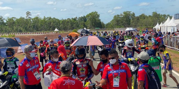 Cabor Balap Motor PON XX Papua Selesai, Bamsoet Ingatkan Atlet Terus Tingkatkan Kemampuan