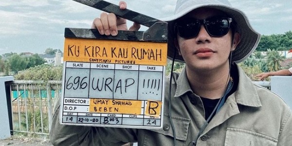 Keren! Umay Shahab Sutradarai Film dan Web Series Sekaligus