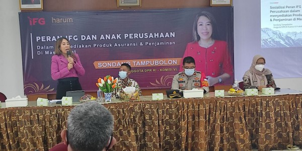 Gelar Sosialisasi IFG di Pasar Rebo, Sondang Tampubolon Bicara Soal Financial Freedom