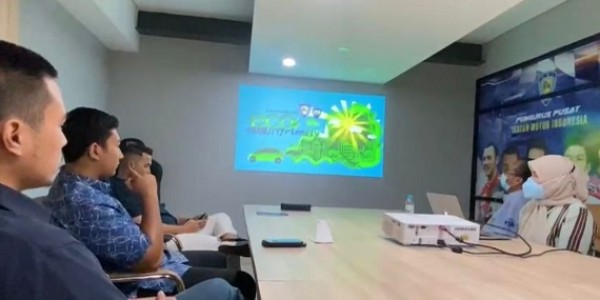 Bamsoet: IMI Siapkan Touring Mobil Listrik Surabaya - Bali