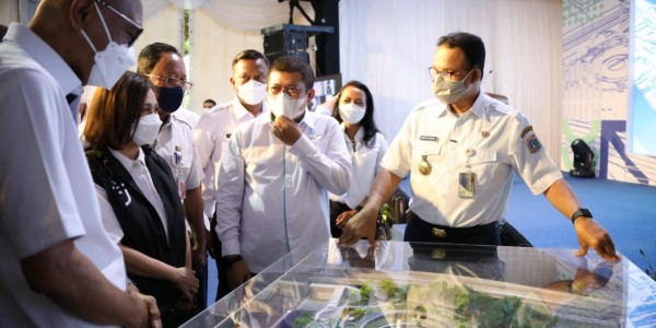 Resmikan Pembangunan Taman Literasi, Anies Berharap Industri Perbukuan Dapat Terbantu