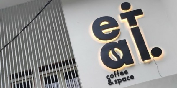 Wajib Dateng Buat Hangout, Tempat Ngopi Et Al Coffee  Sediakan Layanan Photobooth