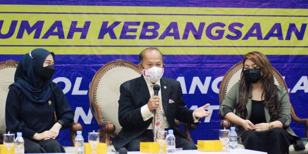 Masa Depan Bangsa  Ada Di  Tangan Kaum Muda