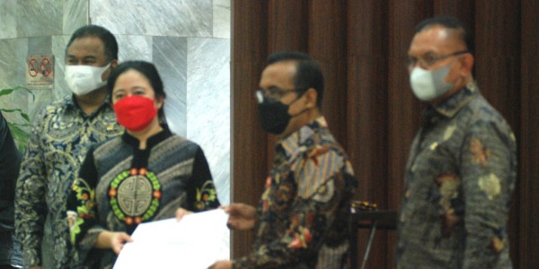 Mensesneg Sampaikan SURPRES  Calon Tunggal Panglima TNI