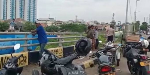 Dua Kelompok Pelajar SMP Terlibat Tawuran di Kampung Melayu