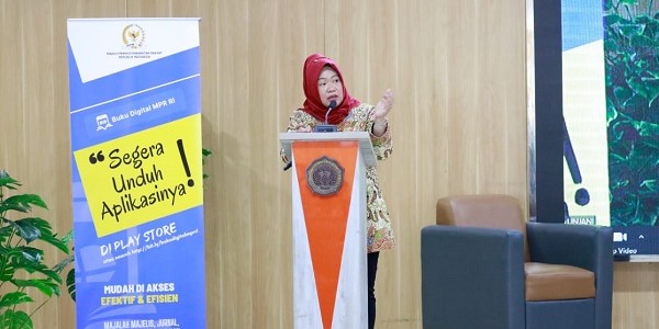 Sarasehan Kehumasan, Siti Fauziah: Guru Membentuk Karakter Anak Didik