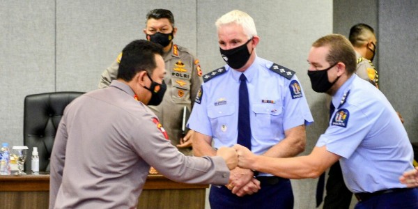 Cegah dan Berantas Kejahatan Transnasional, Polri Bekerjasama dengan Polisi Selandia Baru