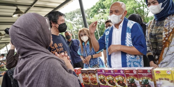 Perluas Pasar Produk UMKM, Teten Sebut Ekosistemnya Harus Dibangun