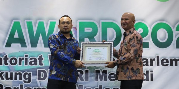 Raih Penghargaan KWP Award, Ketua Banggar: DPR 'Always' Bekerja untuk Rakyat