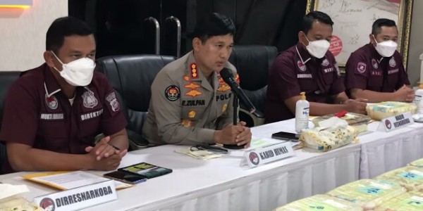 Sabu 147 Kilogram Disembunyikan Dalam Kotak Makanan, Lima Tersangka Diciduk