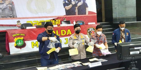 Tenteng Senpi Saat Beraksi, 11 Pelaku Curanmor Ditangkap Polisi