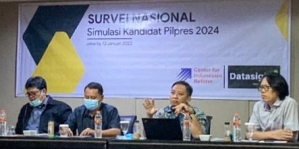 Survei Capres-Cawapres 2024: Prabowo Rentan, Khofifah dan Sandi Jadi 'Kuda Hitam