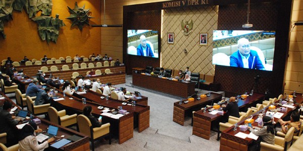 Komisi V DPR Gelar Raker Dengan Sekjen, Irjen Kementerian Perhubungan
