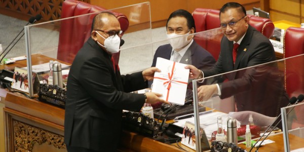 Laporan Hasil Rapat Komisi II DPR RI