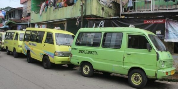 Jatuh dari Angkot di Matraman, Anggota Polisi Terluka di Kepala
