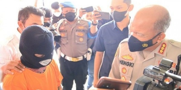 Rumah Produksi Miras Jenis Ciu Digerebek Polisi, Ini Penjelasan Kapolrestro Bekasi Kota