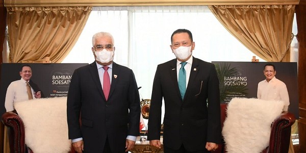 Terima Duta Besar Kerajaan Bahrain untuk Indonesia, Bamsoet Dorong Pembentukan Majelis Syuro Dunia