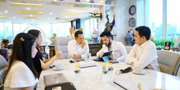 Di Hadapan Rizki Billar dan Lesti Kejora, Ketua MPR RI Ajak Generasi Milenial Kembangkan Ekosistem Ekonomi Digital