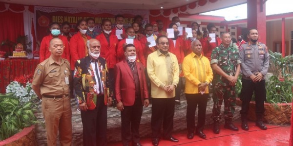 Filep Apresiasi Menkopolhukam Terima Kehadiran Masyarakat Papua Barat