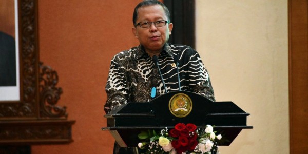 Raih Penghargaan Legislator Pro Eksistensi, Waka MPR RI: Islam Ajarkan Persaudaraan Dengan Semua Umat