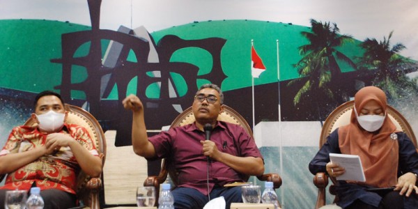 Dialektika Demokrasi DPR RI