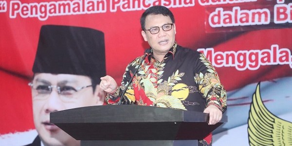 Ahmad Basarah: Kepala Daerah Harus Proaktif Rangkul Masyarakat Cegah Radikalisme